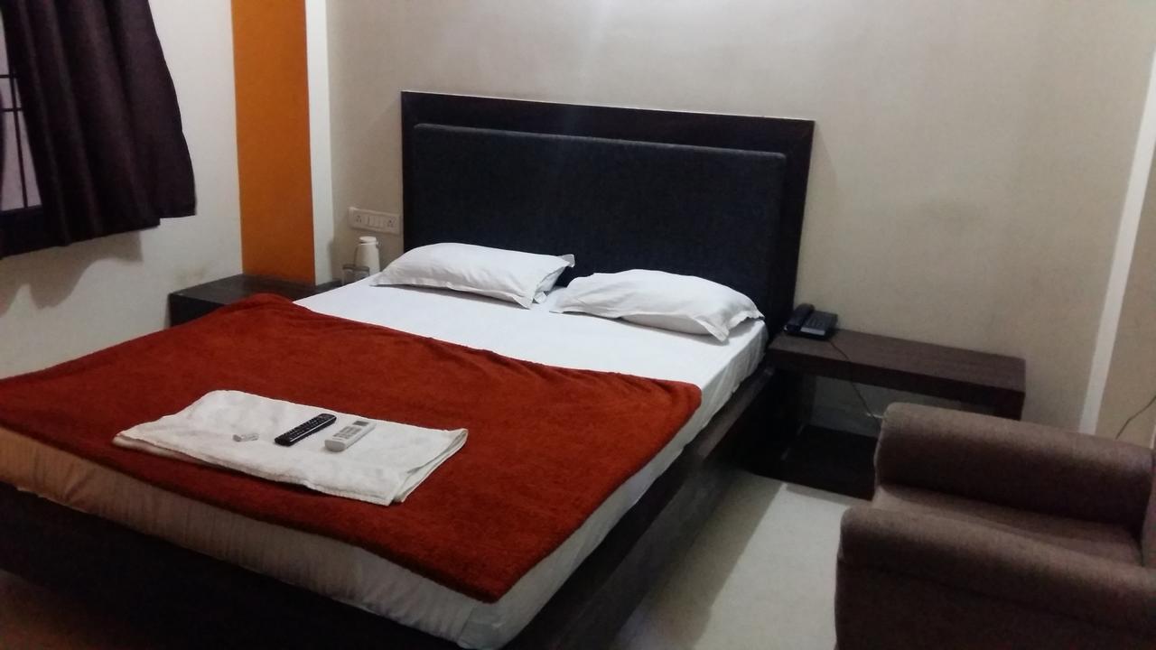 Hotel Grand Palace Gaya Exterior photo